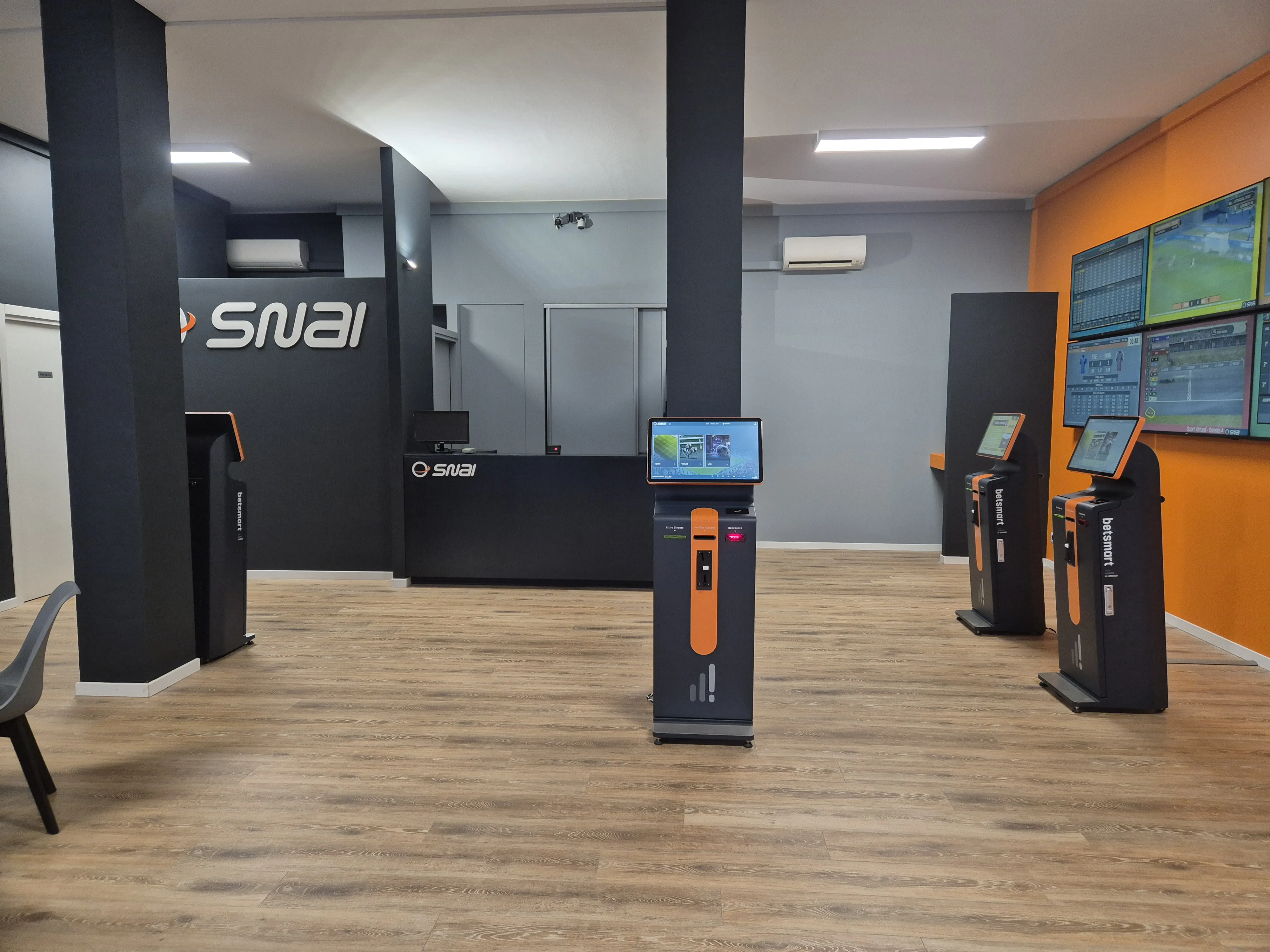 Ingresso negozio SNAIPAY Nerviano - Via Sempione 45